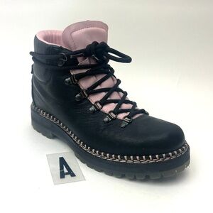 LA MONTELLIANA 1965 Lace around bootie sz 6